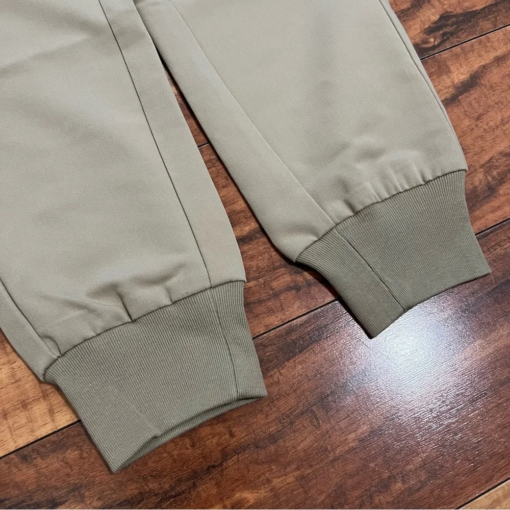 FIGS Zamora Jogger 2.0 in Sandstone - Picture 4 of 6
